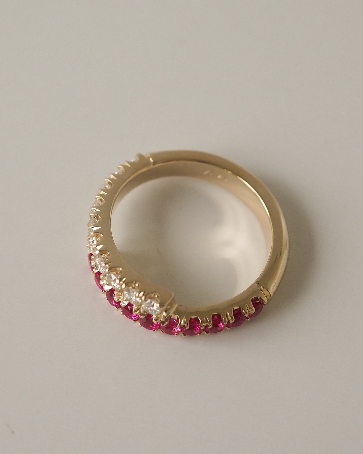 Zaida pinky Ring - Diamonds & Rubies
