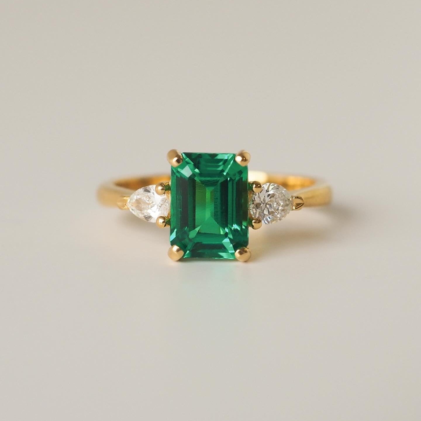 Emerald & Diamonds