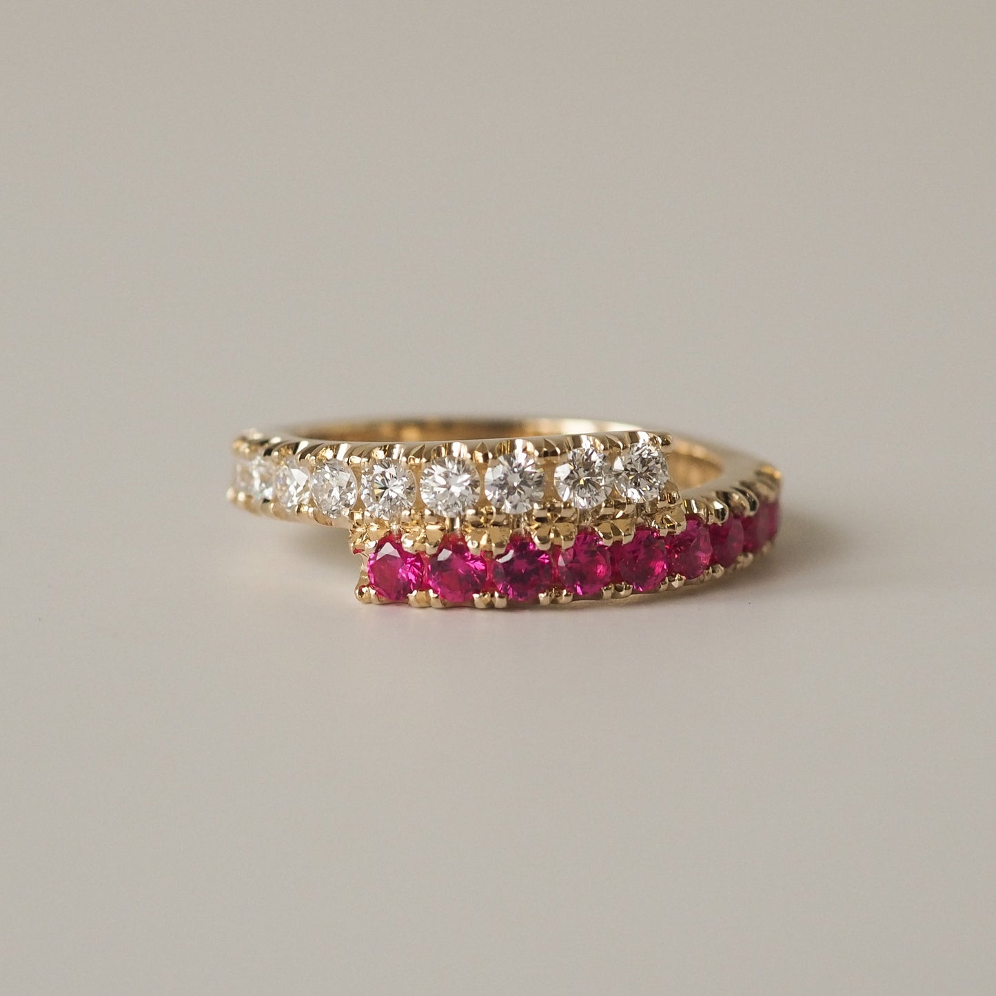 Zaida pinky Ring - Diamonds & Rubies