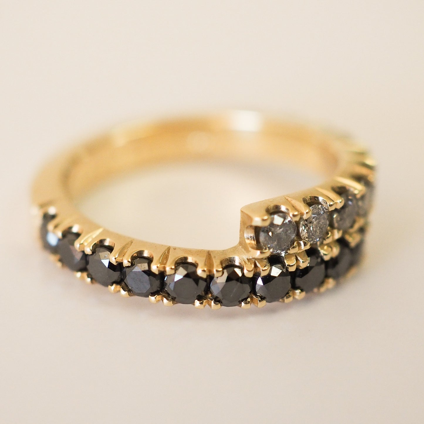 Zaida pinky Ring - Black, Salt & Pepper