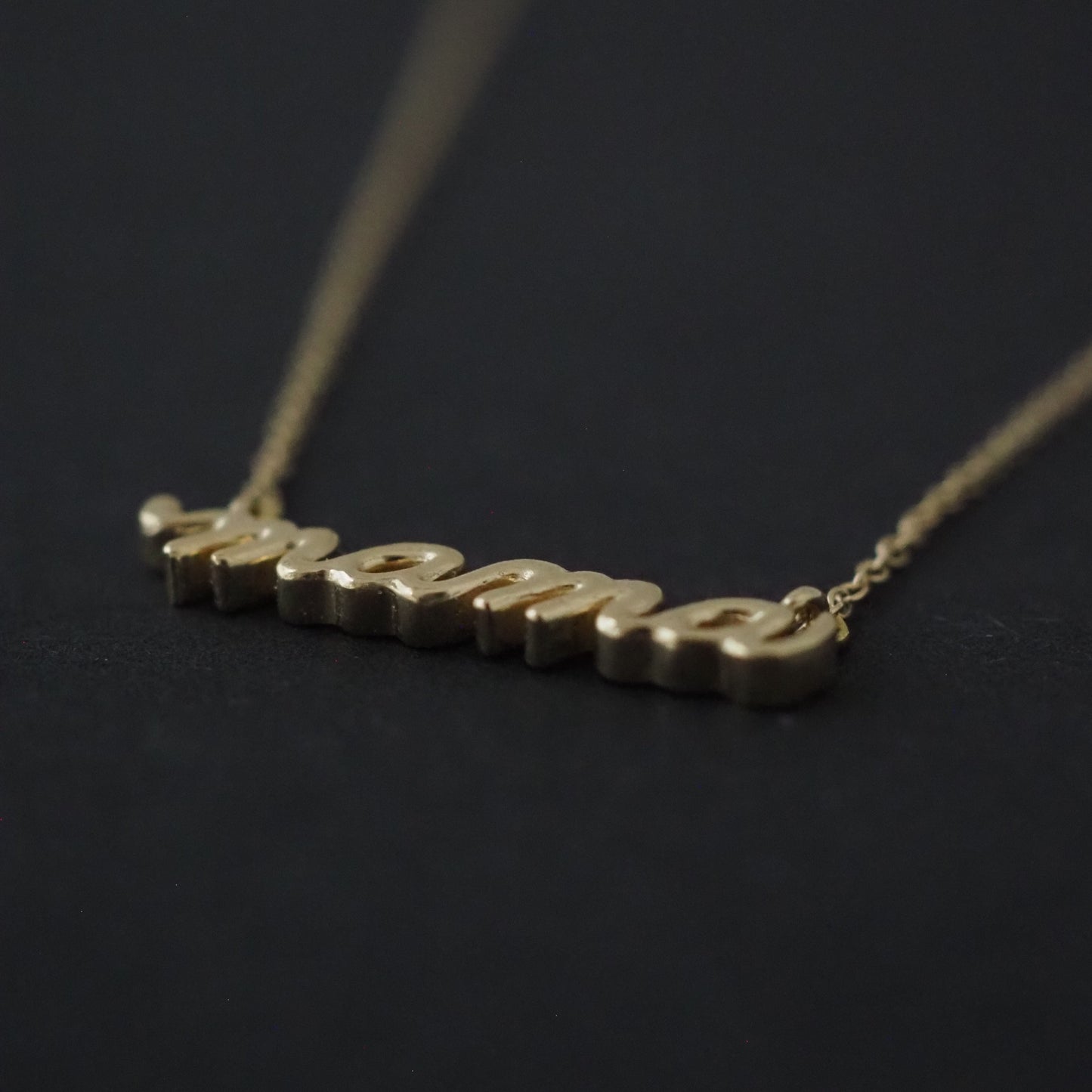 Mama Necklace - READY TO GIFT