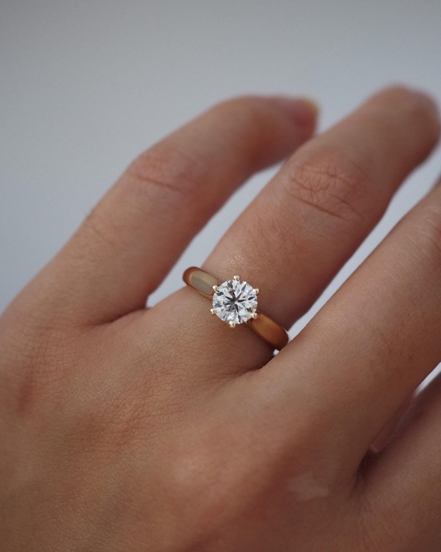 Eva Ring