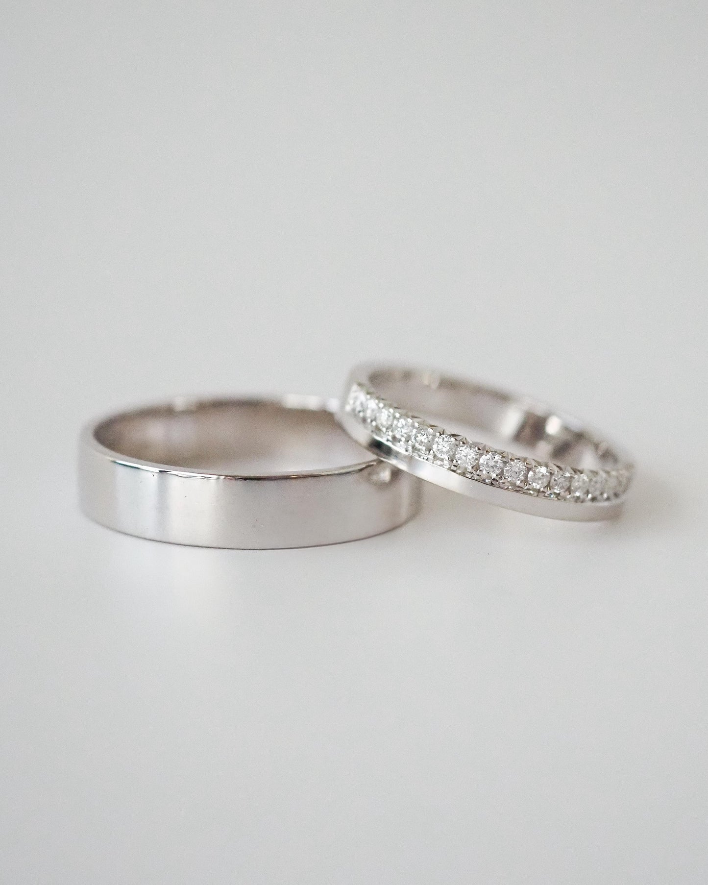 Half & Half Ring - Oro blanco
