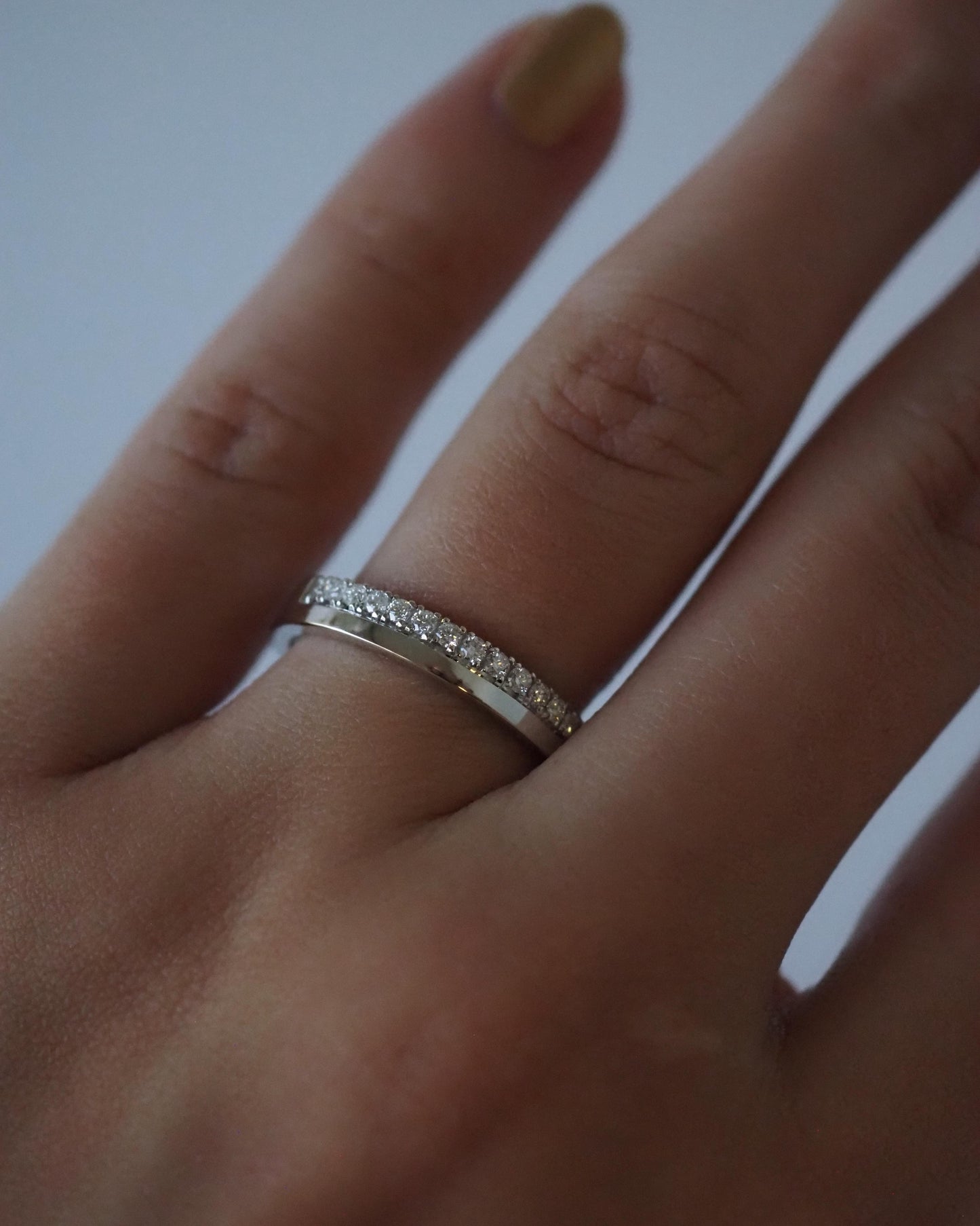 Half & Half Ring - Oro blanco
