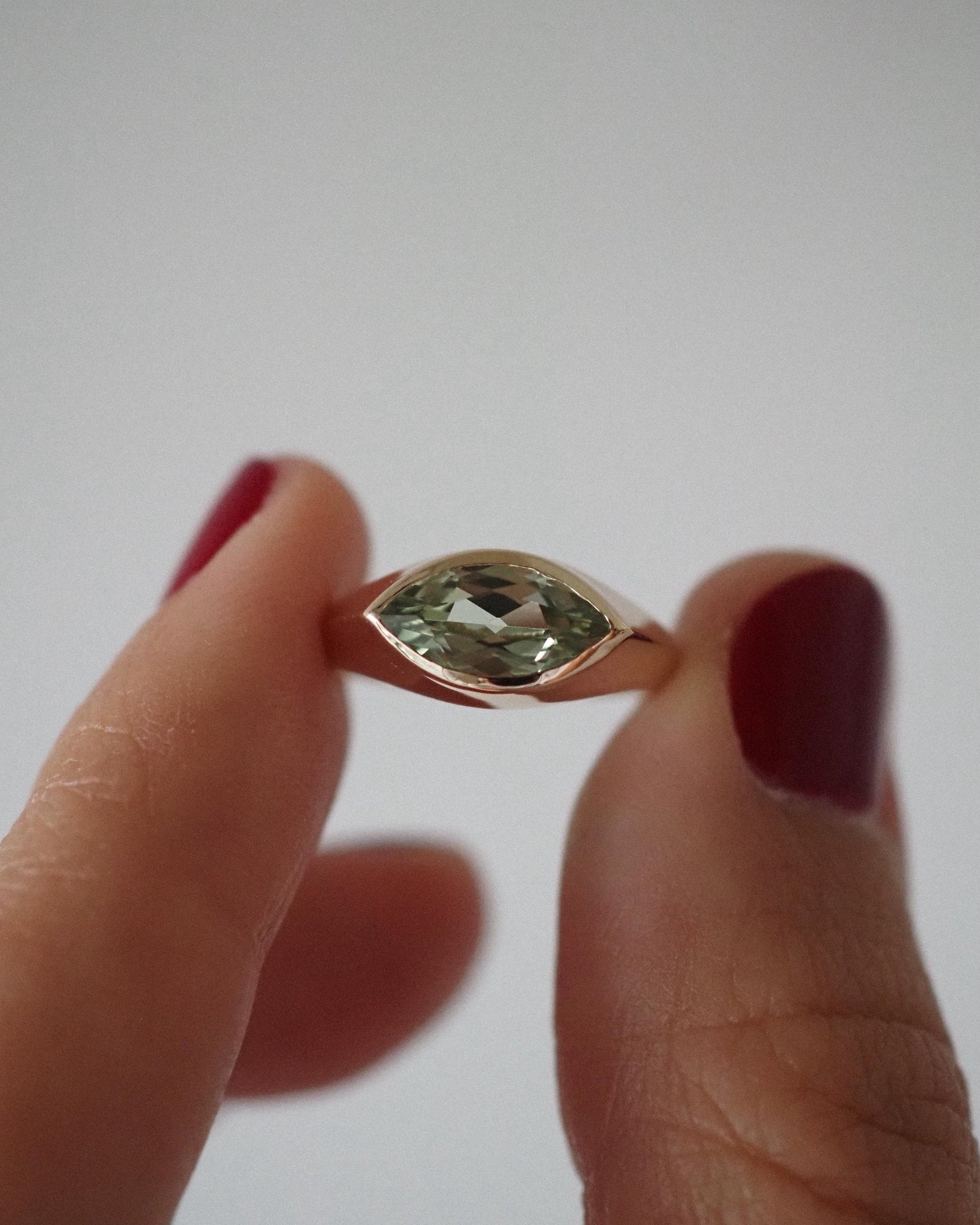 Celine Ring - Green Sapphire