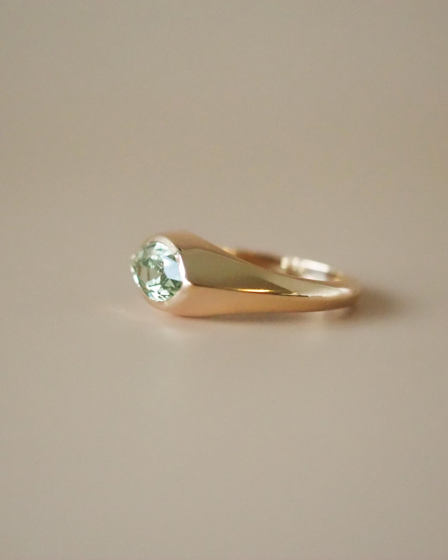 Celine Ring - Green Sapphire