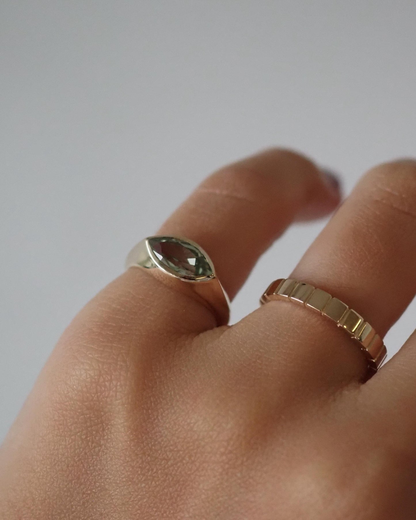 Celine Ring - Green Sapphire