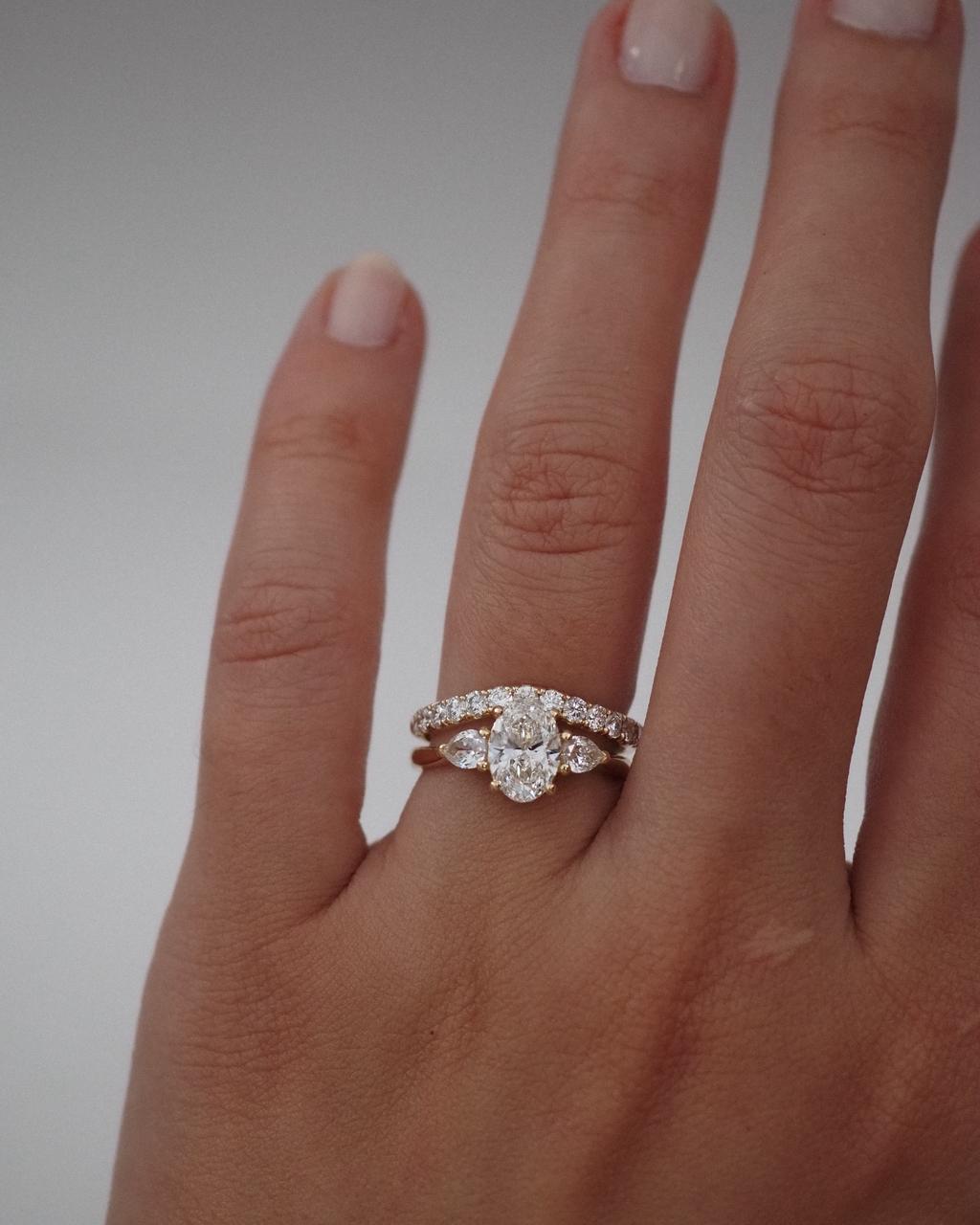 Iris Ring - Diamonds