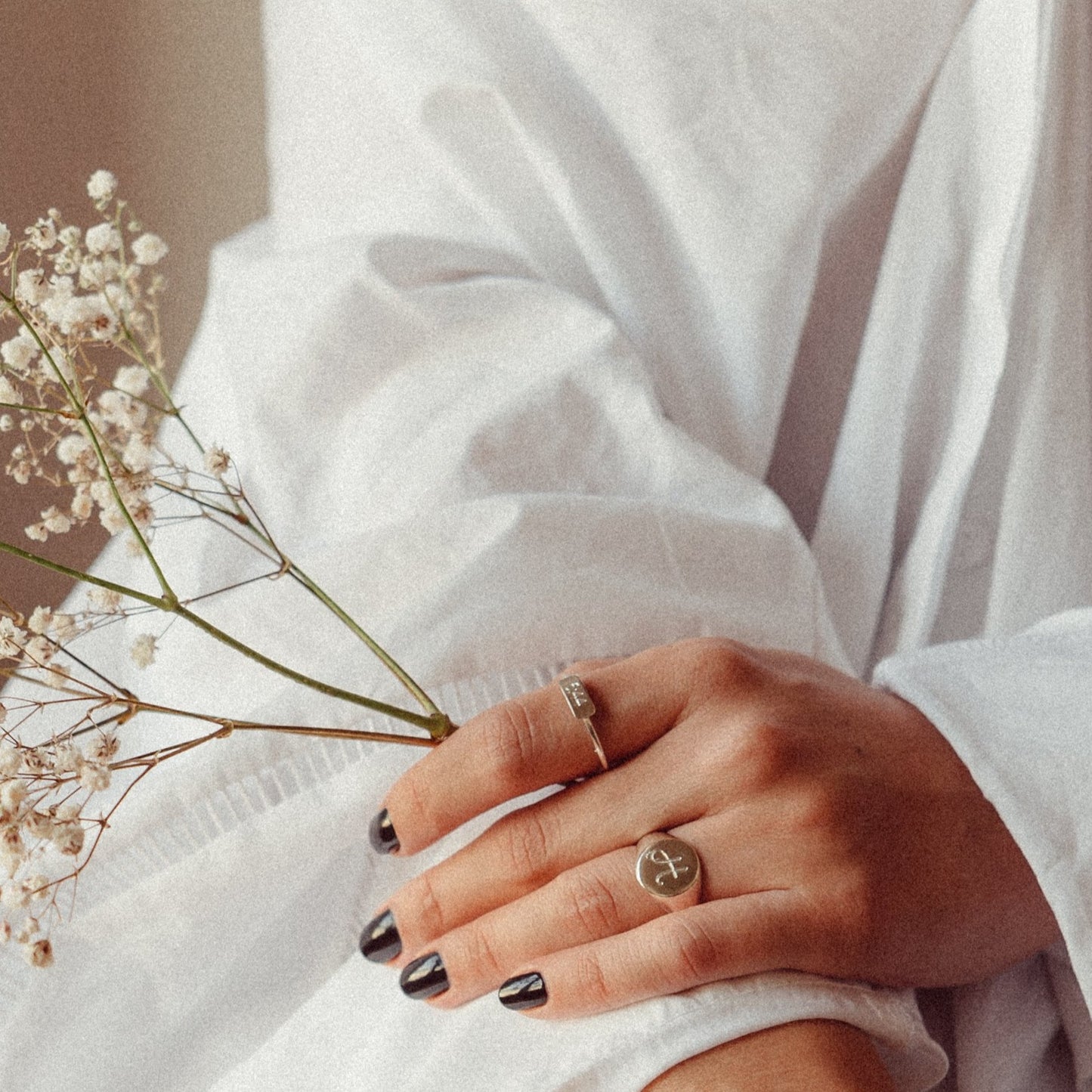 Lena Signet Ring