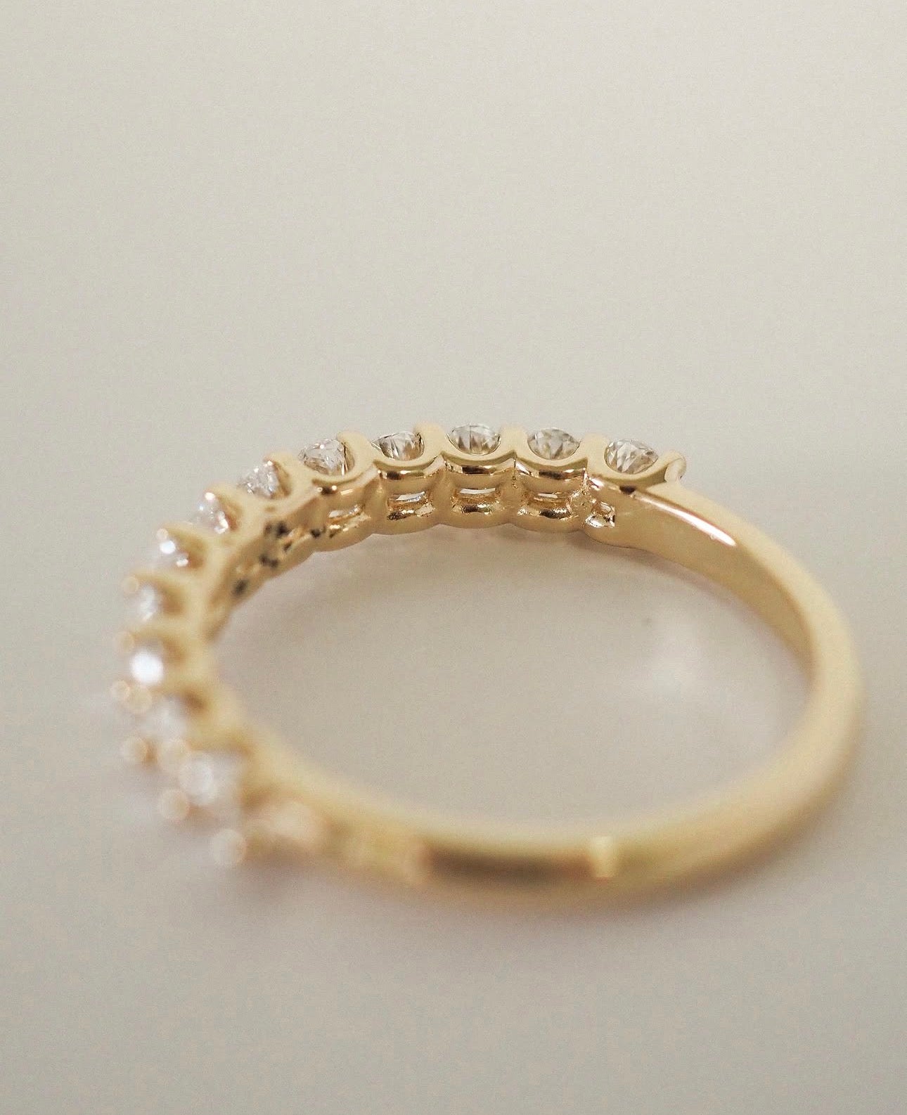 Alina Oval Diamonds Band