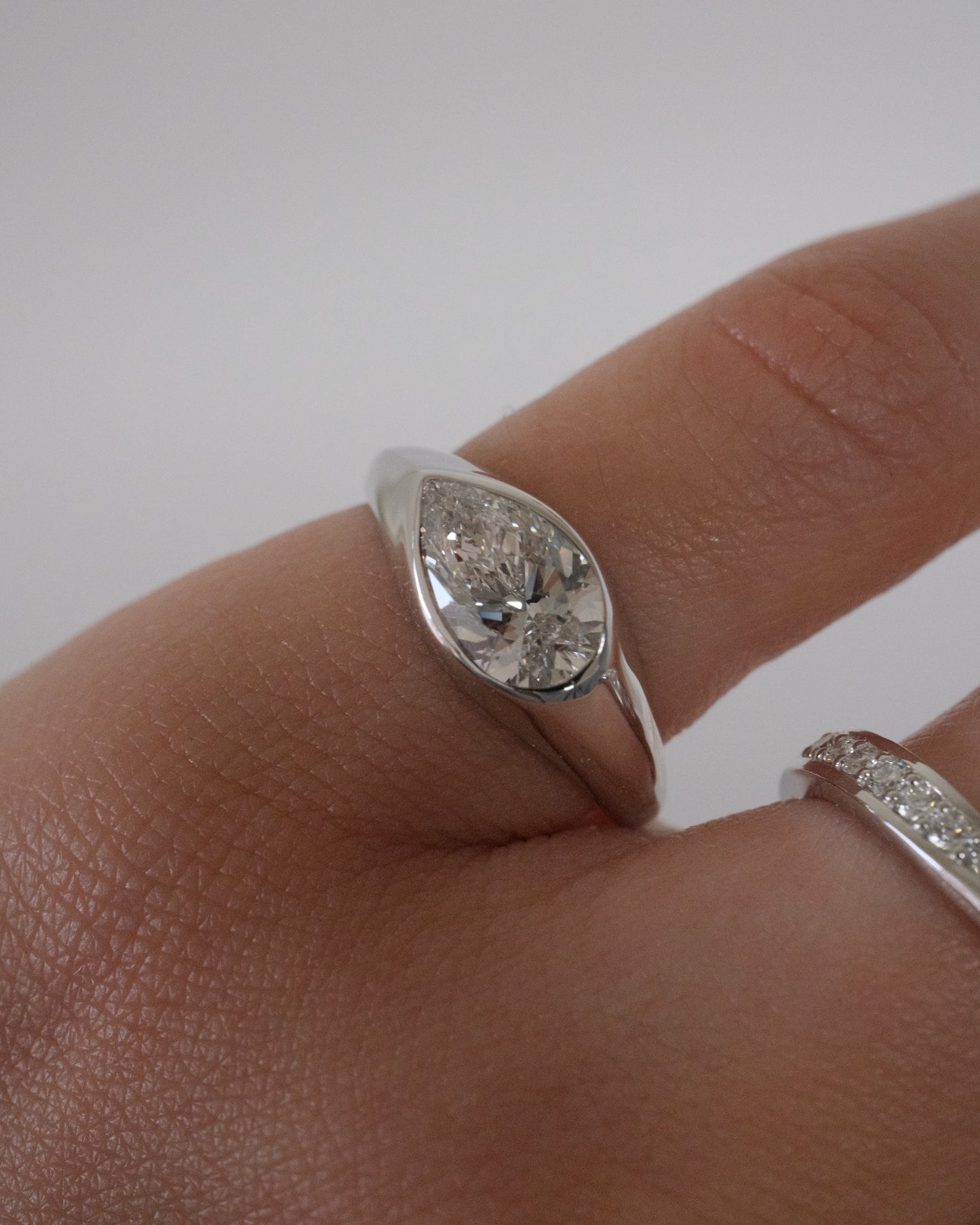 Sienna 1.00ct Ring - Oro blanco