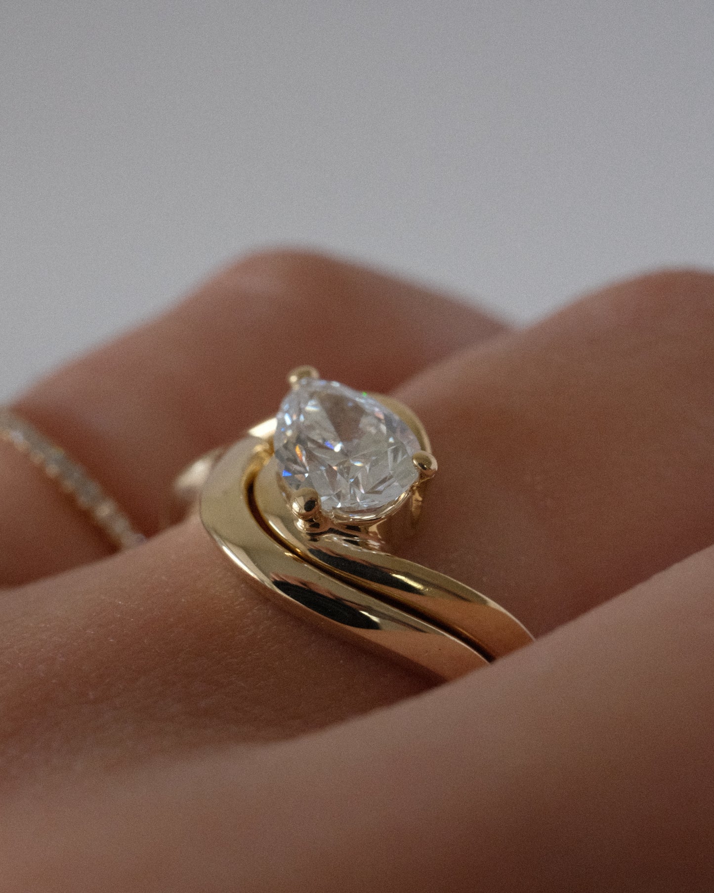 Ava Ring