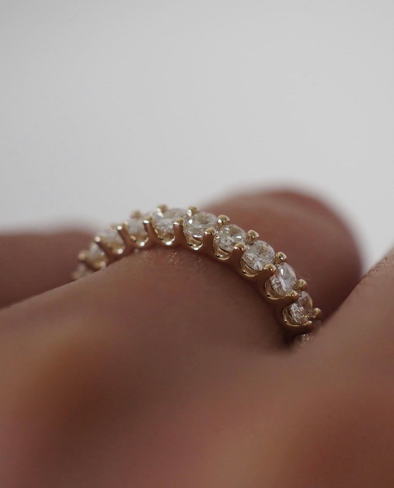 Alina Oval Diamonds Band