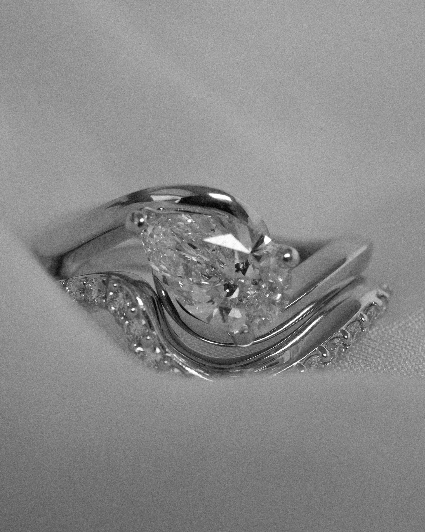 Ava Ring