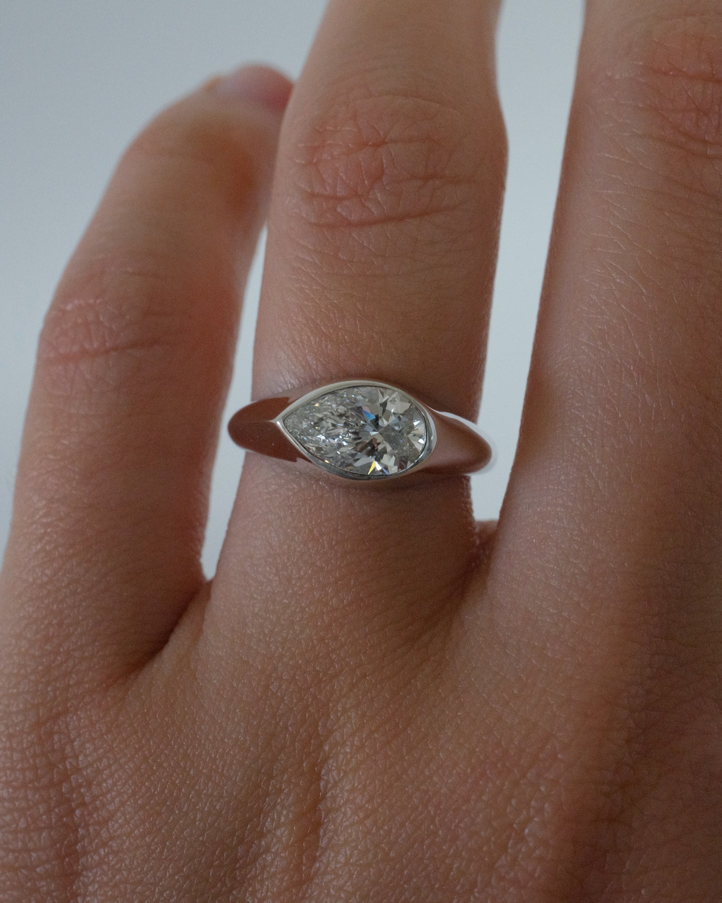 Sienna 1.00ct Ring - Oro blanco