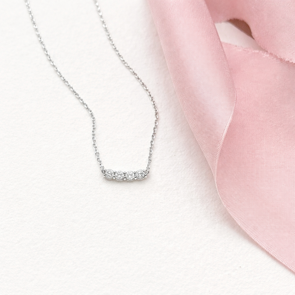 Curve Necklace - READY TO GIFT