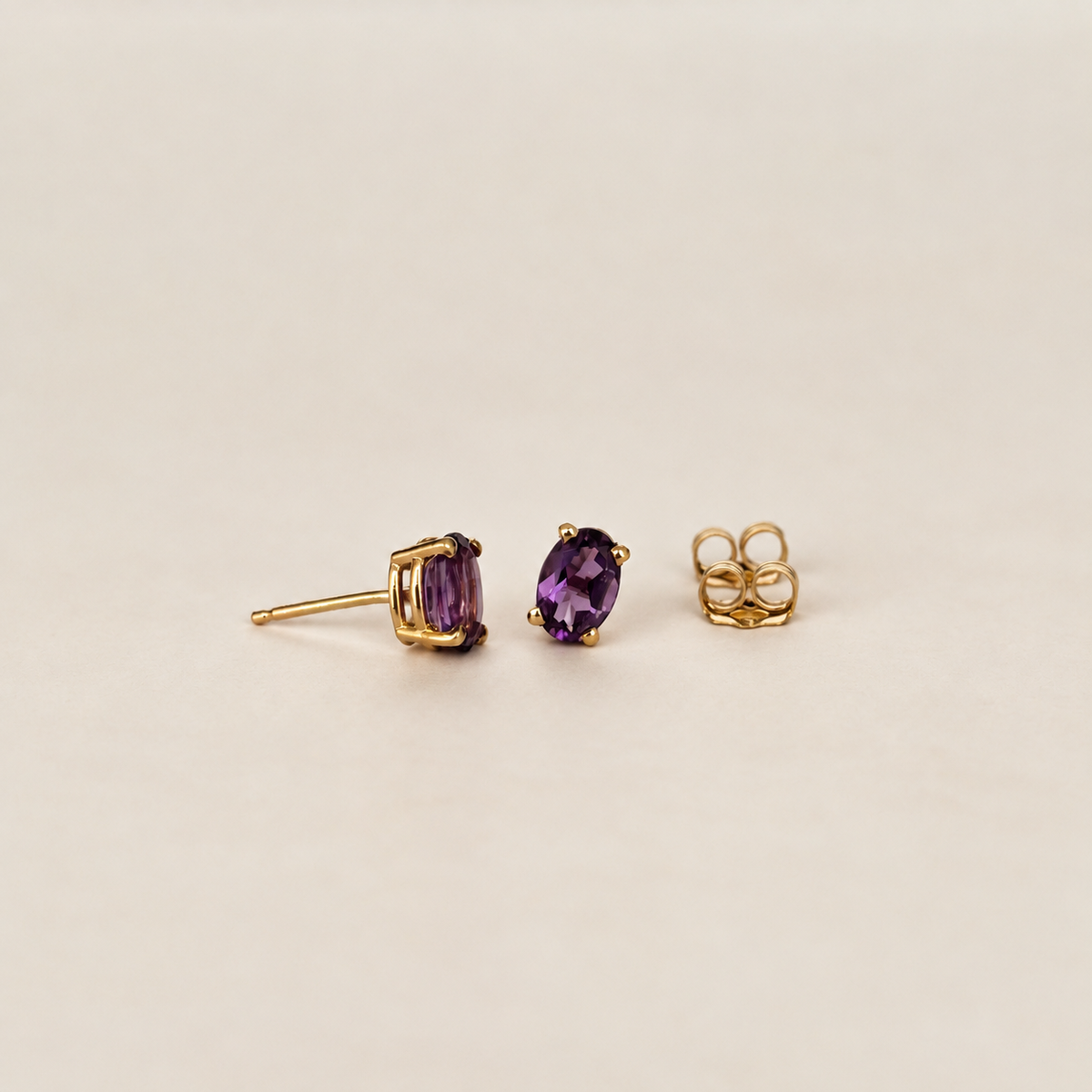Lupe Studs