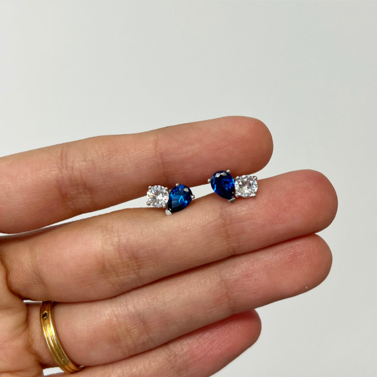 Toi et Moi Earrings
