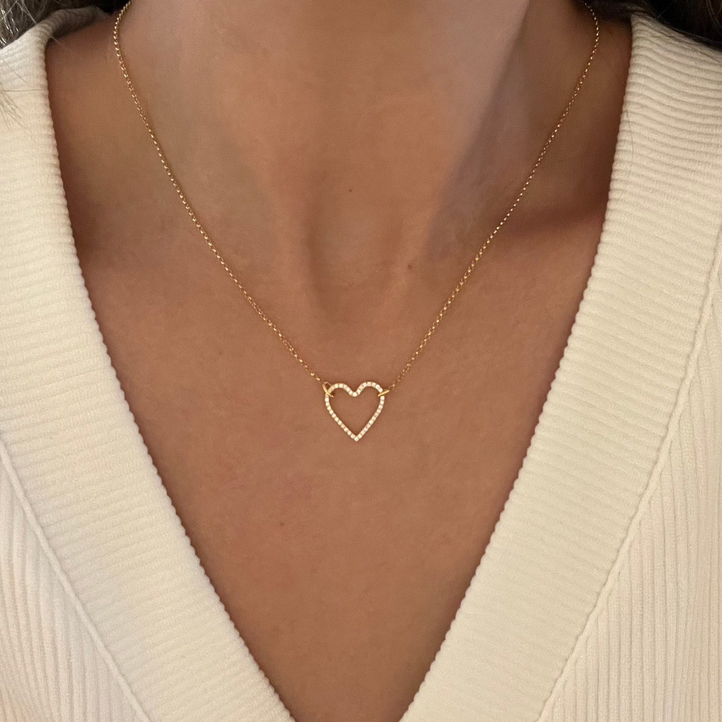 Floating Diamonds Heart Necklace