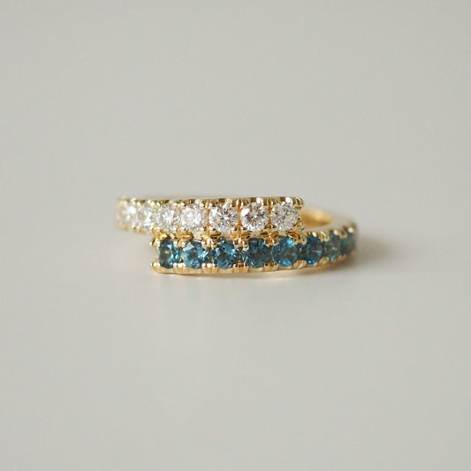 Zaida pinky Ring - Diamonds and blue Topaz