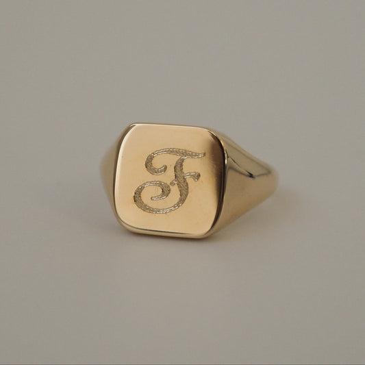 Clara Signet Ring