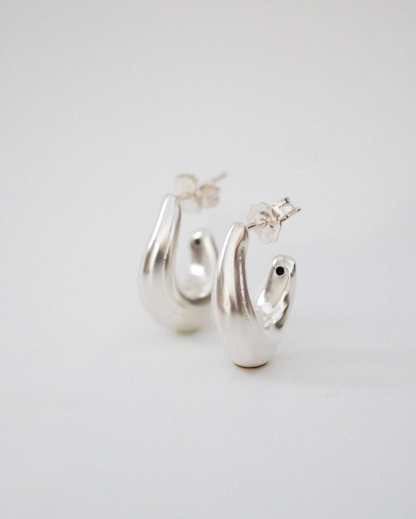Meri Hoops