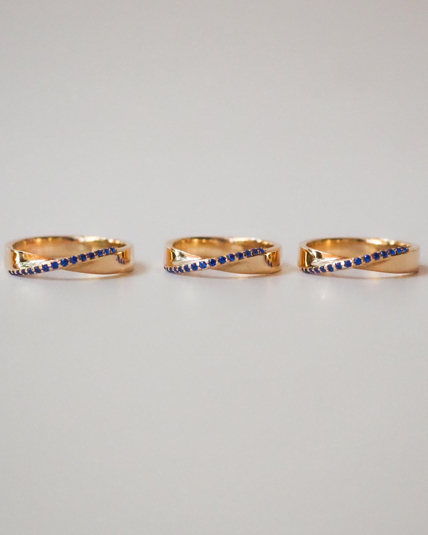 Maria Felix Pinky ring - something blue