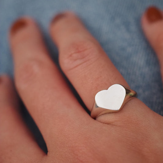 Love Signet Ring - silver