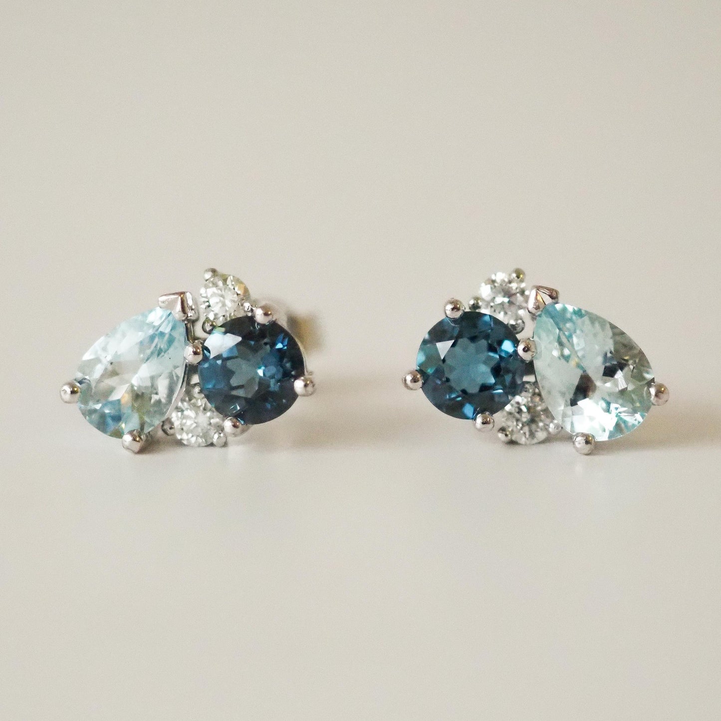 Cluster earrings