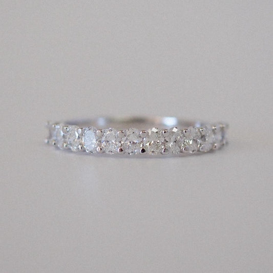 Alina Oval Diamonds Band