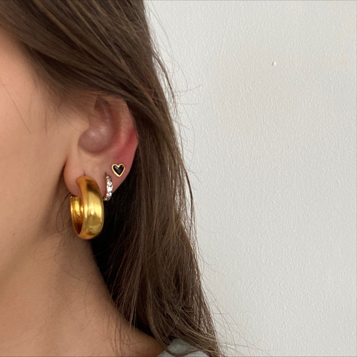 Alice in Wonderland Earrings - Solid Gold