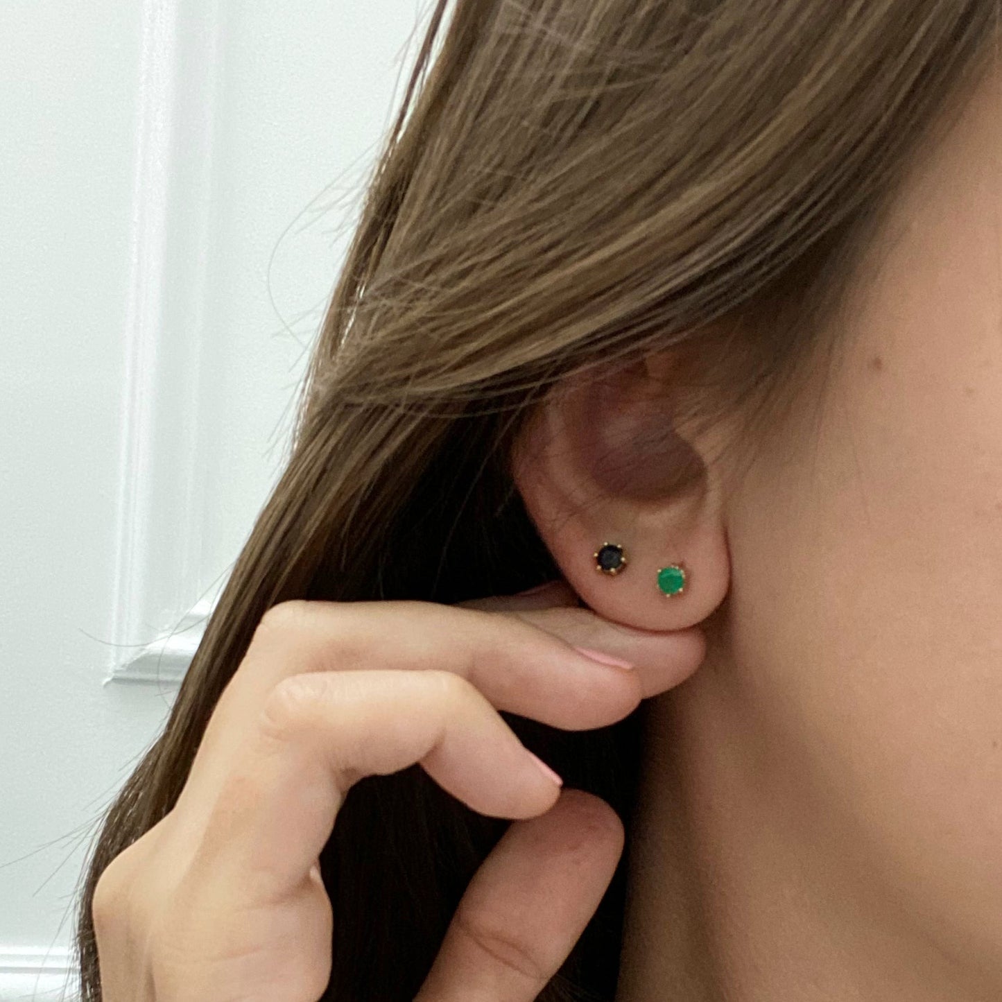 Nur Earrings - Emeralds