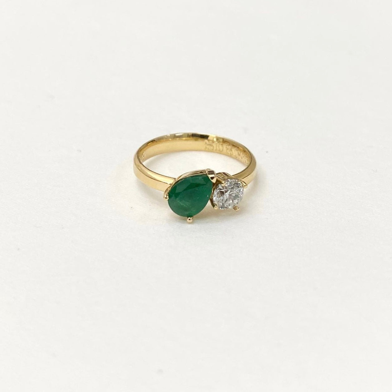 Toi et Moi Ring - Diamond + Emerald