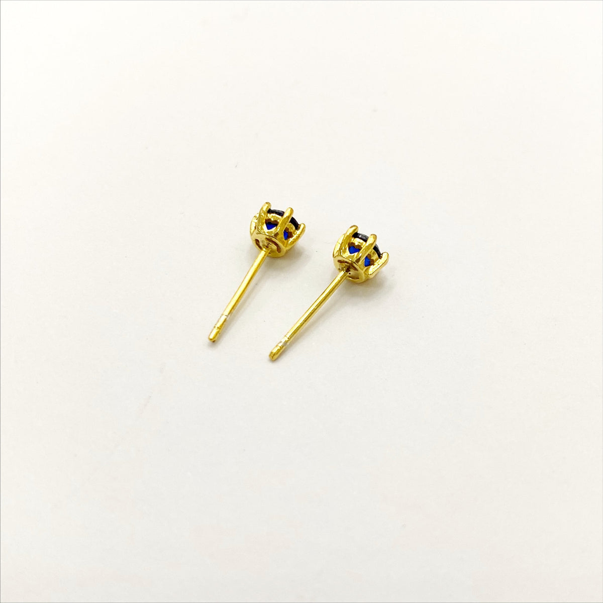 Nur Earrings - Solid Gold - Ready to Go