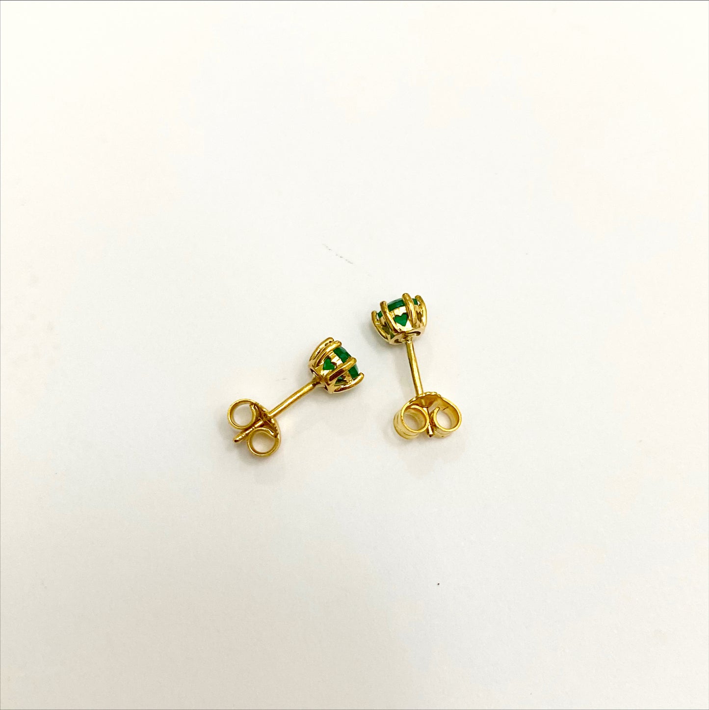 Nur Earrings - Emeralds