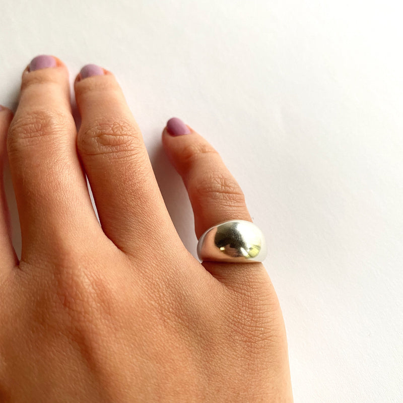 Ester Pinky Ring - Solid Gold