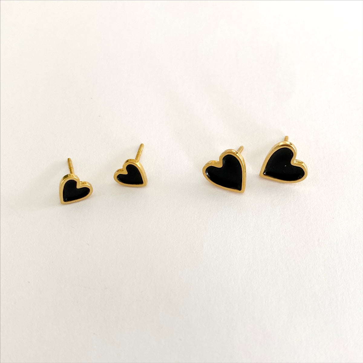 Alice in Wonderland Earrings - Solid Gold